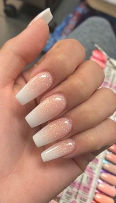 Coffin Nails Ombre, French Fade, White Coffin Nails, Ombre Acrylic Nails, Nail Colors Winter, Makijaż Smokey Eye, Christmas Nails Acrylic, Colorful Nail Designs