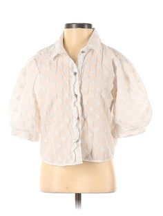 Zara Short Sleeve Blouse Size: Small Tops - used. 37% Cotton, 63% Polyamide | Zara Short Sleeve Blouse: Ivory Tops - Size Small Zara Shorts, Ivory Tops, Small Tops, Short Sleeve Blouse, Short Sleeves Tops, Sleeve Blouse, Women Handbags, Zara, Womens Tops