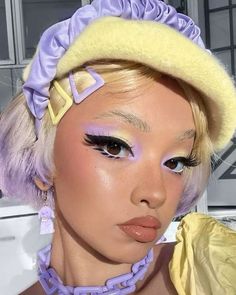 Brow Glue, Yellow Makeup, Cute Eye Makeup, Purple Makeup, Cool Makeup Looks, Ethereal Makeup, Unique Makeup