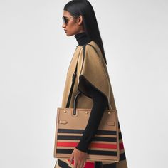 Medium Striped Intarsia Leather Two-handle Title Bag in Camel - Women | Burberry United States Luxury Tote Bags, Leather Totes, Designer Tote Bags, Bag Collection, Colored Leather, Leather Bags, Burberry Bag, Tote Bag Design, Designer Bags