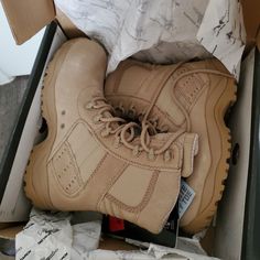 Belville Tactical Research Guardian Composite Toe Tan Boots 4.5w Leather Brandnew With Box Beautiful Tactical Composite Toe Tan Boots Retails: $191 Unisex: Mens 4.5w Womens Will Fit 5-6 Measurements: Length: 10.5" In Width: 3.5" In Heels: 1.5" In Thank You For Looking! M-S050 Tactical Leather Desert Boots With Reinforced Toe, Khaki Leather Combat Boots, Tactical Abrasion-resistant Leather Boots, Khaki Military Boots For Outdoor Work, Abrasion-resistant Leather Tactical Boots, Durable Military Combat Boots For Outdoor, Military Tactical Boots, Tan Boots, Tactical Boots