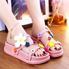 Features: Slip-on Casual Open toe Ladybugs & flower decor design Material: PVC Costume Bags, Outwear Coat, Flower Decor, Slipper Sandals, Fashion Board, Casual Sets, Bra Set, Skate Shoes, Style Board