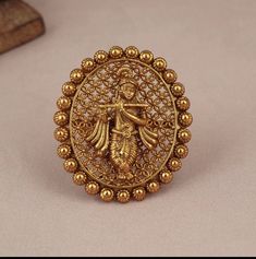 Krishna Ring, Gold Lockets, Gold Coin Jewelry, Indian Ring, Beautiful Gold Rings, Fancy Diamond Ring, Antique Gold Rings, Pure Gold Jewellery