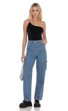 Wide Leg Cargo Jeans in Light Denim | LUCY IN THE SKY Wide Leg Cargo Jeans, Wide Leg Pants Jeans, Upf Clothing, Dresses Date Night, Casual Day Dresses, Straight Dress, Junior Bridesmaid Dresses, Fabulous Dresses, Little White Dresses