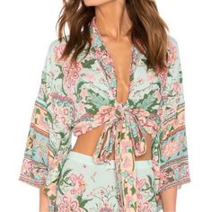 This Is One Of My Favorite Pieces By Spell! Not Only Is The Wrap Around Extremely Sexy And Easy To Wear, But I Love Tying Bows On Either End And Wearing It As A Cropped Open, Light Jacket In The Evenings! Looks Amazing W/ Anything And Everything!! Can Fit A Sz S As Well! Lotus Kimono, Kimono Wrap Top, Floral Kimono Cardigan, Green Kimono, Wrap Front Top, Bohemian Kimono, Kimono Wrap, Floral Kimono, Kimono Cardigan