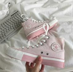 Pink Converse Aesthetic, Cute Converse Shoes, Converse Aesthetic, Cute Converse, Preppy Shoes, Pretty Shoes Sneakers, Pink Converse, Shoe Wishlist