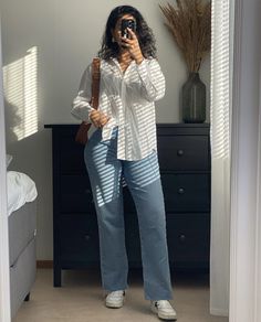 Work Outfits Indian Women, Amritsar Outfit Ideas, Summer Modest Outfits Casual Jeans, College Outfit Inspo Summer, Indian Summer Outfits Casual, Mostlysane Outfits, Summer Outfits Indian, Indian Summer Outfits, Indian Western Outfits