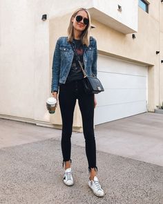 Pijamas Women, Summer Fling, Sassy Style, Jean Jacket Outfits, Denim Jacket Outfit, Midsize Fashion, Everyday Clothing, Black Jeans Outfit, Outfit Chic