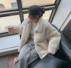 Outfit Inspo Fall Casual, Blackup Kr, Korea Winter Fashion, Korean Winter Fashion, Outfit Ideas For Christmas, Casual Outfits Winter, Fall Casual Outfits, Aesthetics Outfits, Korean Style Winter