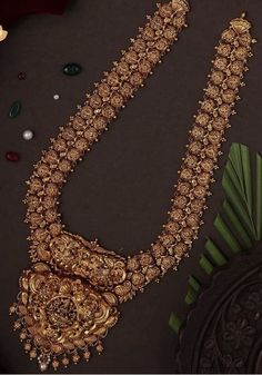 https://in.pinterest.com/krishnajewellersjubileehills/ Nagasu Gold Jewellery, Fingers Mehndi Designs, Engagement Ring Non Traditional, Fingers Mehndi, Necklace Set Indian Bridal Jewelry, Mehndi Designs Easy, Women Gold Chain, Indian Gold Necklace Designs, Necklace Women Gold