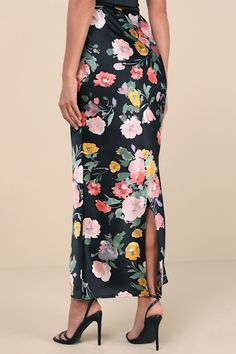 Create a casually classy look in an instant with the Lulus Glorious Energy Black Floral Print Satin High-Rise Maxi Skirt! Super sleek, airy woven satin boasts a bold floral print as it shapes this effortless skirt with a high-rise fit and an elasticized waist. The figure-skimming silhouette falls to a slightly flared, maxi hem with a classic kick pleat at the back. Hidden side zipper/clasp. Fit: This garment runs small - please size up. Length: Ankle length. Size medium measures 40.5" from waist Bold Floral Print, Skirt Floral, Kick Pleat, Black Floral Print, How To Look Classy, Black Floral, Ankle Length, Side Zipper, Maxi Skirt