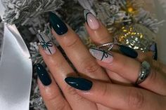 Bow Nail, Big Box Braids, Coquette Christmas, Accent Nail, Winter Nail Designs, Winter Nail, Accent Nails