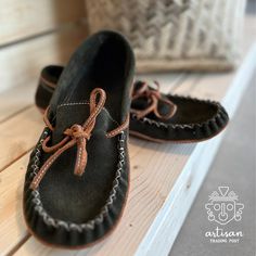 Introducing our handmade suede and leather moccasins- the perfect blend of style and comfort. Our moccasins were handcrafted in Ecuador with the utmost care and attention to detail, using high-quality materials to ensure durability and longevity. The suede and leather upper provide a rich, textured appearance that is both elegant and rugged. The moccasin construction, with carefully-stitched seams, ensures a flexible and breathable fit that moulds to your feet over time. Whether lounging at home Youth For Christ, Wool Poncho, Leather Moccasins, Boho Pillows, Deep Green, Ecuador, Moccasins, Suede Leather, Are You Happy