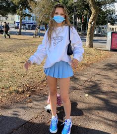 Indie Outfits Summer, Trendy Outfits 2020, Indie Outfits Aesthetic, Rok Outfit, Tennis Skirt Outfit, Looks Pinterest, Skater Girl Outfits, Indie Outfits, Tennis Skirt