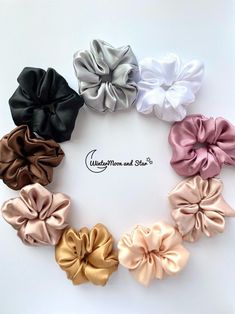 Creative Photography Projects, Diy Hair Scrunchies, Hair Tie Accessories, Scrunchies Diy, Handmade Scrunchie, Satin Scrunchies, Girly Accessories, Hair Scrunchies, Silk Hair