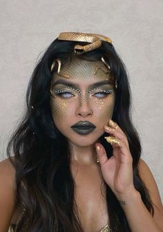 #halloweencostumeideas #halloween #halloweeninspo #medusa #diy #sexy #womens #womenscostumes #blackdresscasual #littleblackdress #makeup #makeupoftheday #makeuplover #makeover #makeupaddict #halloweenmakeupideas #halloweenmakeuplook #goldsnake  #ootd #costumejewelry #costume Medusa Hair Ideas, Medusa Face Makeup, Medusa Make Up Ideas, Fantasy Halloween Makeup, Hot Medusa Costume, Halloween Makeup Medusa, Halloween Medusa Makeup, Halloween Costume Concepts, Medusa Makeup Look