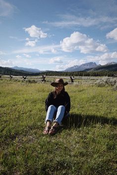 #ranch #wyoming #west #mountains Back Road Aesthetic, Montana Ranch Life Aesthetic, Dude Ranch Aesthetic, Wyoming Ranch Aesthetic, Montana Aesthetic Ranch, Crunchy Cowgirl Aesthetic, Wyoming Photoshoot, Montana Ranch Aesthetic, Out West Aesthetic