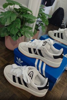 Adidas Campus Shoes, Campus 00, Pretty Sneakers, Adidas Campus 00s, Jordan Shoes Girls, Preppy Shoes, All Nike Shoes