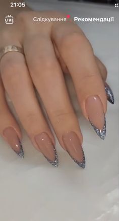 Gel Manicure Long Nails, Short Stilleto Nails Almond Classy, Pointy Nails Designs, Sparkly Almond Nails, Makijaż Smokey Eye, Acrylic Nails Coffin Short, Uñas Acrilicas, Easter Nails, Neutral Nails