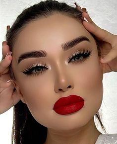 Formal Make Up For Red Dress, Makeup Looks Bold Lip, Deep Red Lipstick Makeup Look, Make Up Red Lipstick Classy, Elegant Makeup Looks Classy Red Lip, Red Dress Makeup Looks Simple, Red Lipstick Aesthetic Vintage, Dark Red Lipstick Makeup Look, Red Lipstick Brown Eyes