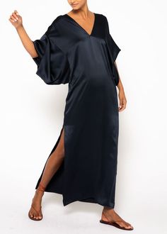 Half Kimono, Navy Long Dress, Silk Kaftan Dress, Birthday Hair, Silk Kaftan, Kimono Sleeves, Dress 2024, Kaftan Dress, Kimono Sleeve