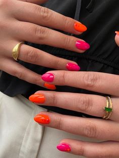 Summer Nails 2022, Summer Nail Ideas, Nails 2022, Smink Inspiration, Simple Gel Nails, Rose Nails, Orange Nails, Minimalist Nails