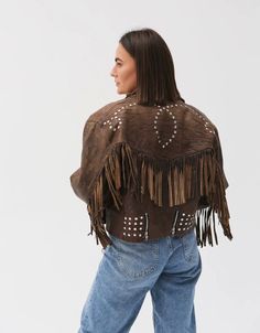 Bohemian Fringe Outerwear For Rodeo, Western Leather Jacket With Fringe For Winter, Rodeo Outerwear With Tassels, Brown Tasseled Outerwear For Fall, Long Sleeve Outerwear With Tassels For Rodeo, Brown Tassel Outerwear For Fall, Bohemian Long-sleeve Leather Jacket For Fall, Bohemian Long Sleeve Leather Jacket For Fall, Western Brown Leather Jacket For Rodeo