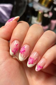 pink hibiscus flower nails with yellow/ white french short nails for summer spring Hawaii Nail Inspo Short, Short Nails Hibiscus Flower, Yellow Nails With Pink Flowers, Hawaii Nails Simple, White French Tip With Hibiscus Flower, Pink Hawaii Nails, Pink Hibiscus Flower Nails, White French Short Nails, Hawaii Nails Short