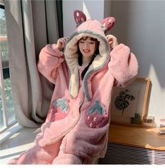 Comfy+and+kawaii.+Features+nice+pink+colours.+Very+warm+to+wear+at+home.+Size:one+size,+Pajama+suit,+blouse+length+:84,+chest+:132,+sleeve+length:+49,+shoulder+width+63 Trousers+length:96,+waist:+62,+hip:100cm +#sleepwear+#velvet+#strawberry+#pastel+#pale+#abdl+#dress+#sleepingbeauty+#princes... Sleep Wear Aesthetic, Kawaii Pajamas, Suit Blouse, Pink Pajama, Dolly Doll, Pajama Fashion, Cute Sleepwear, Pajama Suit, Pink Pajamas