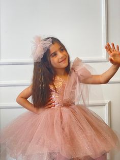 Birthday Powder Girl Tutu Dress Salmon Glitter Princess Gown - Etsy Toddler Wedding Dress, Kids Wedding Outfits, Salmon Dress, Outfit Photoshoot, Designer Kids Wear, Girls Tulle Dress, Girls Tutu Dresses, Rose Girl, Girl Tutu