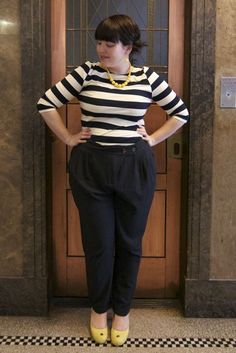 Outfits With Striped Shirts, Ny Giants, Frou Frou, Yellow Shoes, Plus Size Fashion For Women, Curvy Girl Fashion, Looks Style, Work Fashion