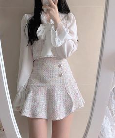 Cute Skirt Outfits, K Fashion, Tweed Skirt, Ulzzang Fashion, Kpop Fashion Outfits