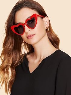 Heart Shaped Frame Sunglasses  Buy Now - www.Youares.shop 💃 10% Off Use Code - 10OFF 🔥 Free Shipping!🚀 Tag a Friend who would Love It !  🍒   #style #fit #legday #legging #fashion #moda #gymlife #ootd #motivation #sportswear Magazines Design, Sunglasses Shein, Rabbit 2023, Metal Frame Glasses, Flat Top Sunglasses, Heart Shaped Frame