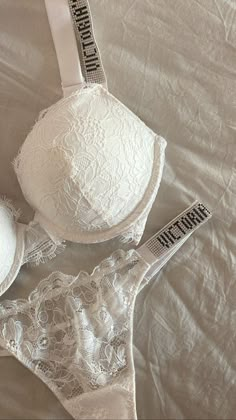 Victoria's Secret Aesthetic, Pijamas Women, Pink Outfits Victoria Secret, Victorias Secret Set, Victoria Secret Outfits, Cute Bras, Pink Girly Things, Victoria Secret Angels, Where To Shop