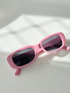 Pretty Sun Glasses, Classy Glasses, Fancy Glasses, Pink Glasses, Trendy Glasses, Cute Sunglasses