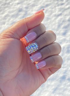 Bling press on nails w/ neutral jelly pink base Pretty Press On Nails, Bad And Boujee Nails Short, Nail Designs With Rhinestones, Ongles Bling Bling, The Best Nail Designs, Fye Nails, Best Nail Designs, Nail Business, Gold Nail Designs