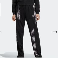 Nwt Size S Adidas Danielle Cathari Track Pants. They Have 2 Front Zip Pockets And Zippers Along The Ankles. Inseam Approx 31" Rare! Danielle Cathari, Jogging Leggings, Track Sweatpants, Adidas Hose, Amsterdam Fashion, Adidas Three Stripes, Adidas Joggers, Adidas Track Pants, Casual Bottoms