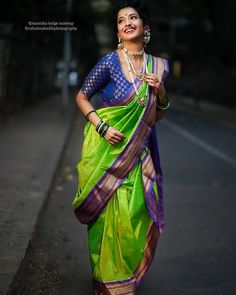 Navuwari Saree Traditional, Nauvari Saree Peshwai, Peshwai Nauvari Saree Look, Marathi Dress, Nauvari Saree Look