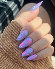 Y2K Flower gel press on nails! Choose Purple or Blue nails or a combo of purple on one hand and blue on the other ! :) Nail Design Gold, Retro Nails, Purple Nail, Her Nails, Short Acrylic Nails Designs, Dream Nails, Fire Nails, Pretty Acrylic Nails, Floral Nails