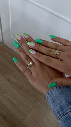 Green And Orange Nail Designs, Green Gel Nail Designs, Green And Orange Nails, Nail Laquer, Wow Nails, May Nails, Diy Acrylic Nails, Fancy Nails Designs