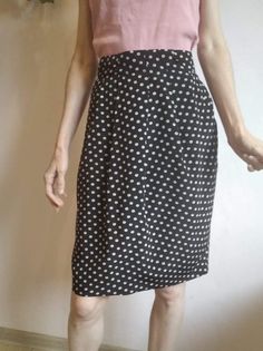 Vintage, Skirt Laurel Escada, polka dots, 100% silk, size 44/ L. Good condition Womens Skirts, Vintage Rock, Vintage Skirt, Art Collection, Polka Dots, Womens Skirt, Bathing Beauties, Dots, Purses And Bags