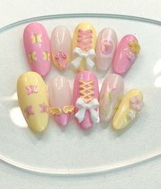 #mlp #mylittlepony #fluttershy Fluttershy Nails, Mlp Nails, Mlp Fluttershy, Ombre Acrylic Nails, Pretty Gel Nails, Soft Nails, Sparkle Nails, Nails Desing, Really Cute Nails