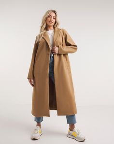 Our longline single breasted coat is the perfect coat for any occasion. Featuring a casual unlined long length, slightly relaxed fit, side pockets and a button fastening at the front. This coat is an easy wearing staple piece for anyone's wardrobe. Perfect Coat, Single Breasted Coat, Simply Be, A Button, Staple Pieces, Long A Line, Long Length, Single Breasted, Camel