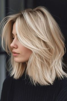 Haircut Ideas for Thin Fine Hair, hairstyles, thin hair ideas, fine hair ideas, Pixie Cut, Pixie Cut ideas, Bob Cut, Wavy Bob Cut, Curly Bob Cut, Choppy Layers, Choppy Layers hairstyle, Blunt Cut, Curtain Bangs, Curtain Bangs style, Layered Lob Spring Haircuts, Shoulder Length Blonde, Blonde Hair Transformations, Blonde Hair Inspiration, Blonde Hair Looks, Shoulder Length Hair Cuts, Penteado Cabelo Curto, Short Blonde Hair, Shoulder Length Hair