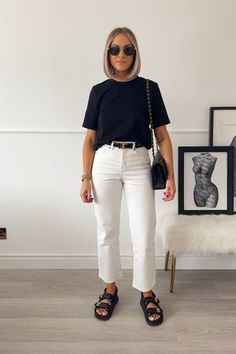 Minimalist Work Outfit Summer, Mum Style Fashion Outfit Ideas, Husband And Wife Wedding Guest Outfits, Casual Soft Natural Outfits, Mum Summer Outfits Casual, Petite Looks Outfits, Midsize Airport Outfit Summer, Summer Outfit Casual Chic, Spring Sophisticated Outfits