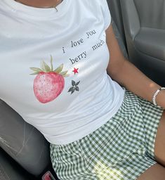 boxer shorts, ootd, summer, outfit inspo, graphic tee Midsize Summer Outfits 2024, Boxer Short Outfits, Shorts Ootd, Lazy Outfits, Ootd Summer, Gingham Print, Basic Outfits, Girly Fashion, Boxer Shorts