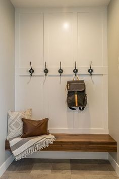 mudroom bench and wall paneling Modern Cottage Interior Design, Organized Mudroom, Modern Cottage Interior, Modern Cottage Homes, Built In Cubbies, Small Console Table, Cottage Interior Design, Mudroom Organization