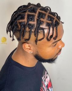 Short Box Braids Men, Male Hairstyles Braids, Black Male Braids Hairstyles, Black Male Braids, Male Braids Hairstyles, Black Male Hairstyles, Male Braids, Middle Length Hair, Box Braids Men