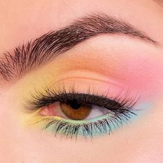 Bright Eye Shadow Looks, Easter Make Up Look, Colorful Make Up Ideas, Pastel Eye Makeup Looks, Pastel Rainbow Eyeshadow, Makeup Looks Creative Easy, Easy Easter Makeup Looks, Fun Easy Eyeshadow Looks, Easy Colorful Eyeshadow