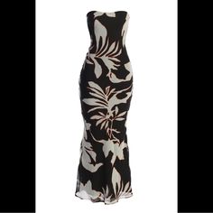 Jluxlabel Ivory Floral Break Free Strapless Maxi Dress Size Xxl, Nwt Fitted Black Strapless Dress For Vacation, Black Fitted Strapless Dress For Vacation, Elegant Strapless Midi Dress For Vacation, Elegant Midi Length Strapless Dress For Vacation, Elegant Fitted Strapless Dress For Vacation, Elegant Lined Strapless Beach Dress, Elegant Strapless Beach Dress With Lining, Elegant Beach Strapless Lined Dress, Luxury Elegant Strapless Dress With Floral Print